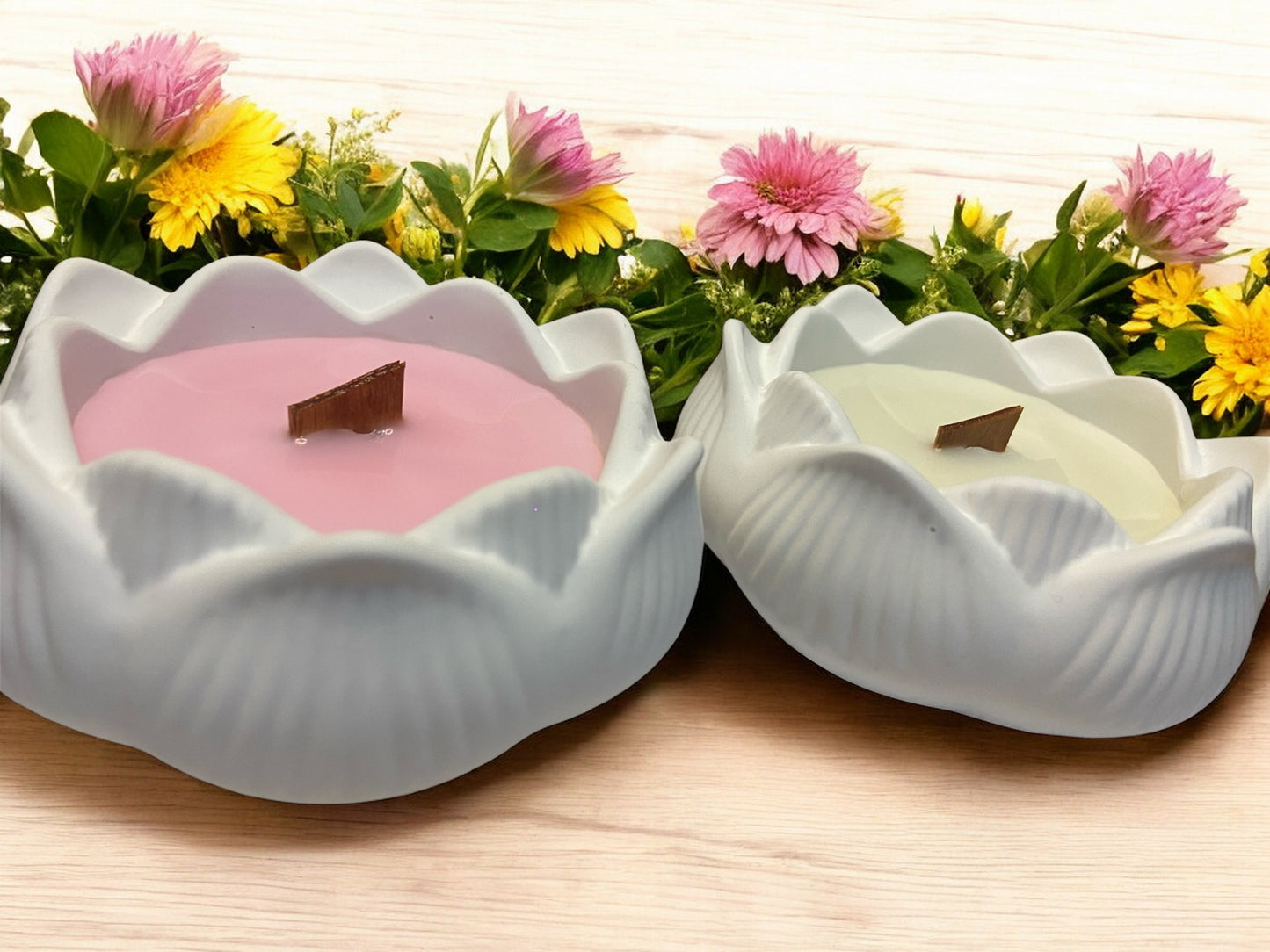 Pack flor de loto by Luna de Lobos - Disfruta de estas dos velas con fragancia de orquídeas y dale un toque decorativo a tu hogar a la vez que aromático.