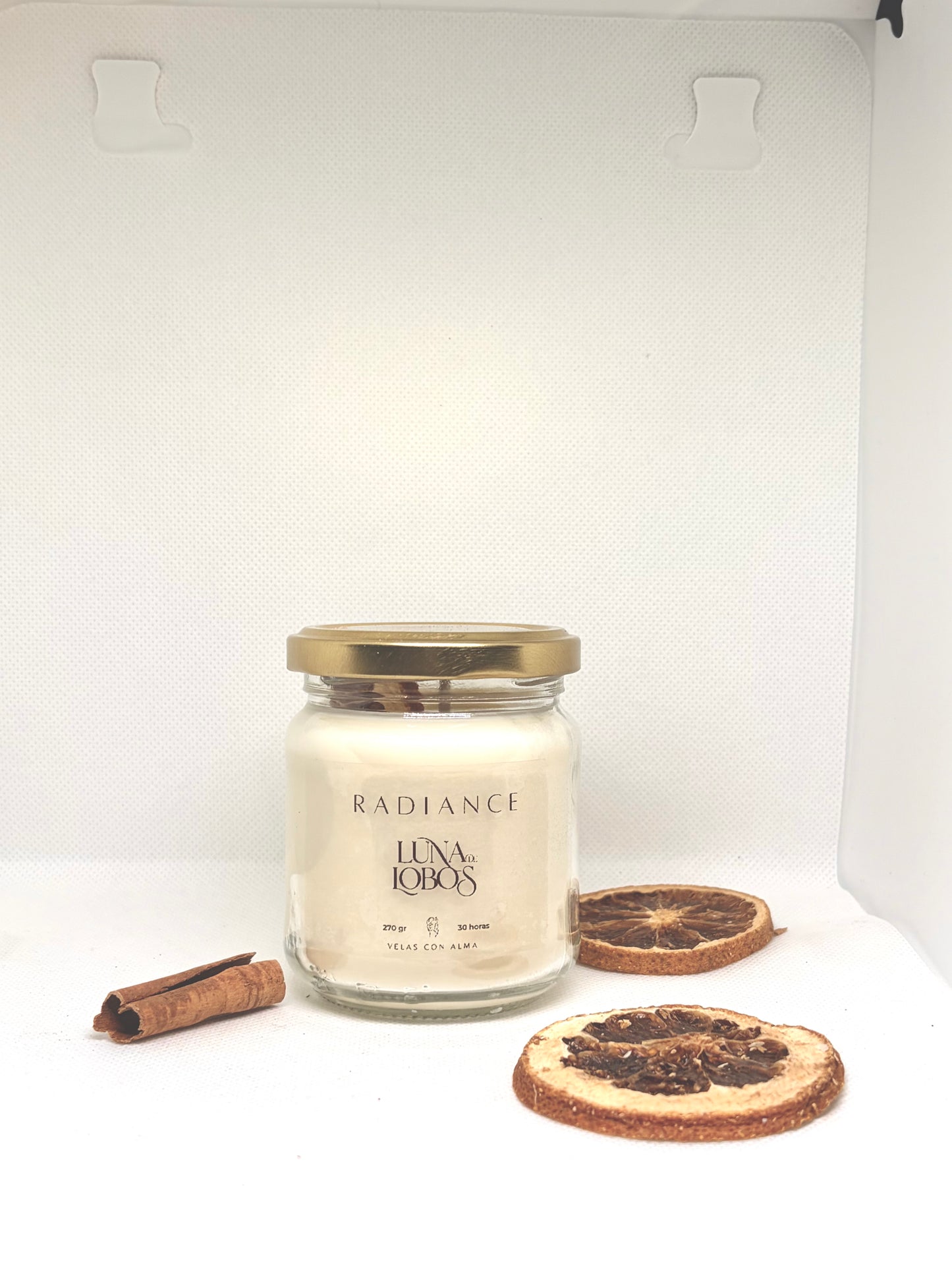 Radiance - Luna de Lobos