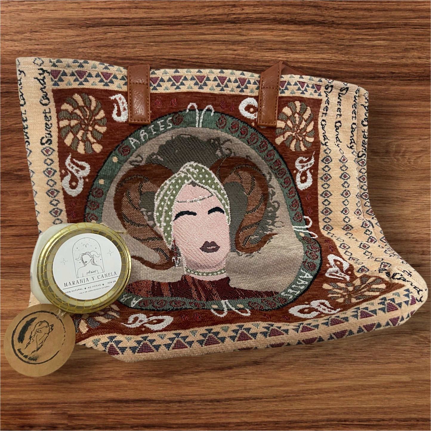 Bolso Aries con Vela de Naranja y Canela – Sweet Candy Luna de Lobos