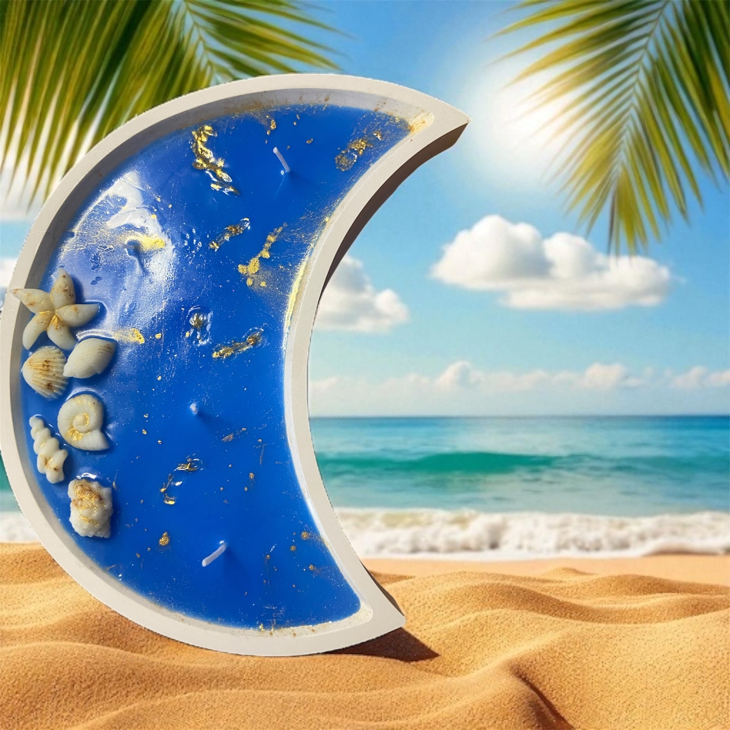 Vela Noches de Bohemia – Luna azul con conchas y oro vegetal